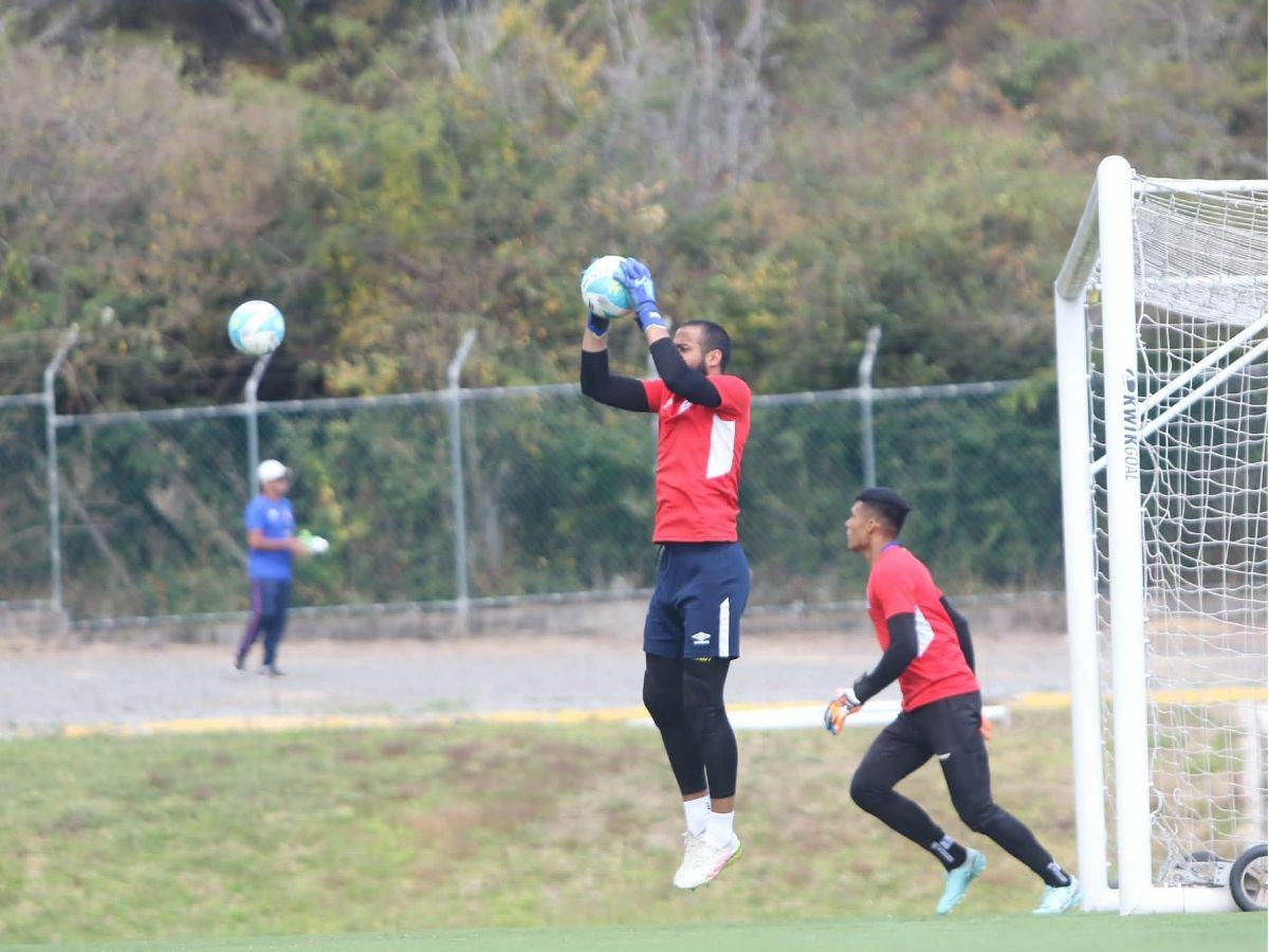 ¡Con el fichaje uruguayo! Olimpia pone la mirada en el Olancho FC: así fue su último entreno en el CAR