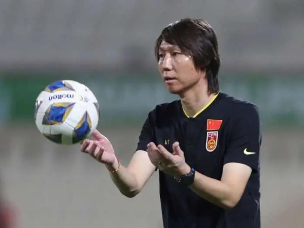 Jugó en la Premier League, dirigió a China y es condenado a 20 años de prisión por corrupción en su país