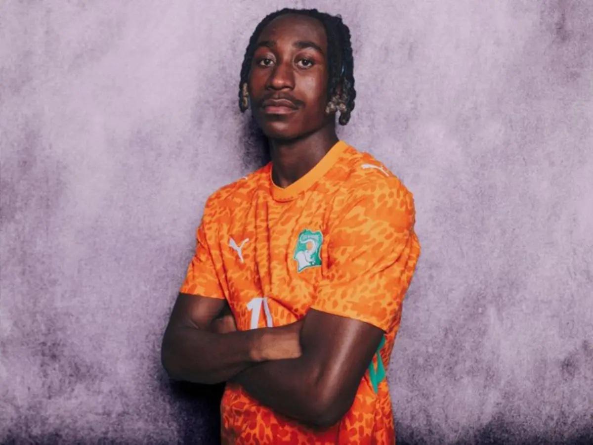 Le dijo no a Mourinho, Barcelona lo pone a la venta y la noticia sobre Olise