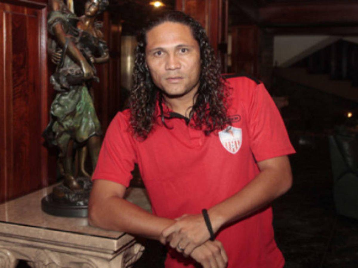 Desde “Rambo” de León hasta Carlo Costly: El top 20 de futbolistas formados por Hermelindo Cantarero