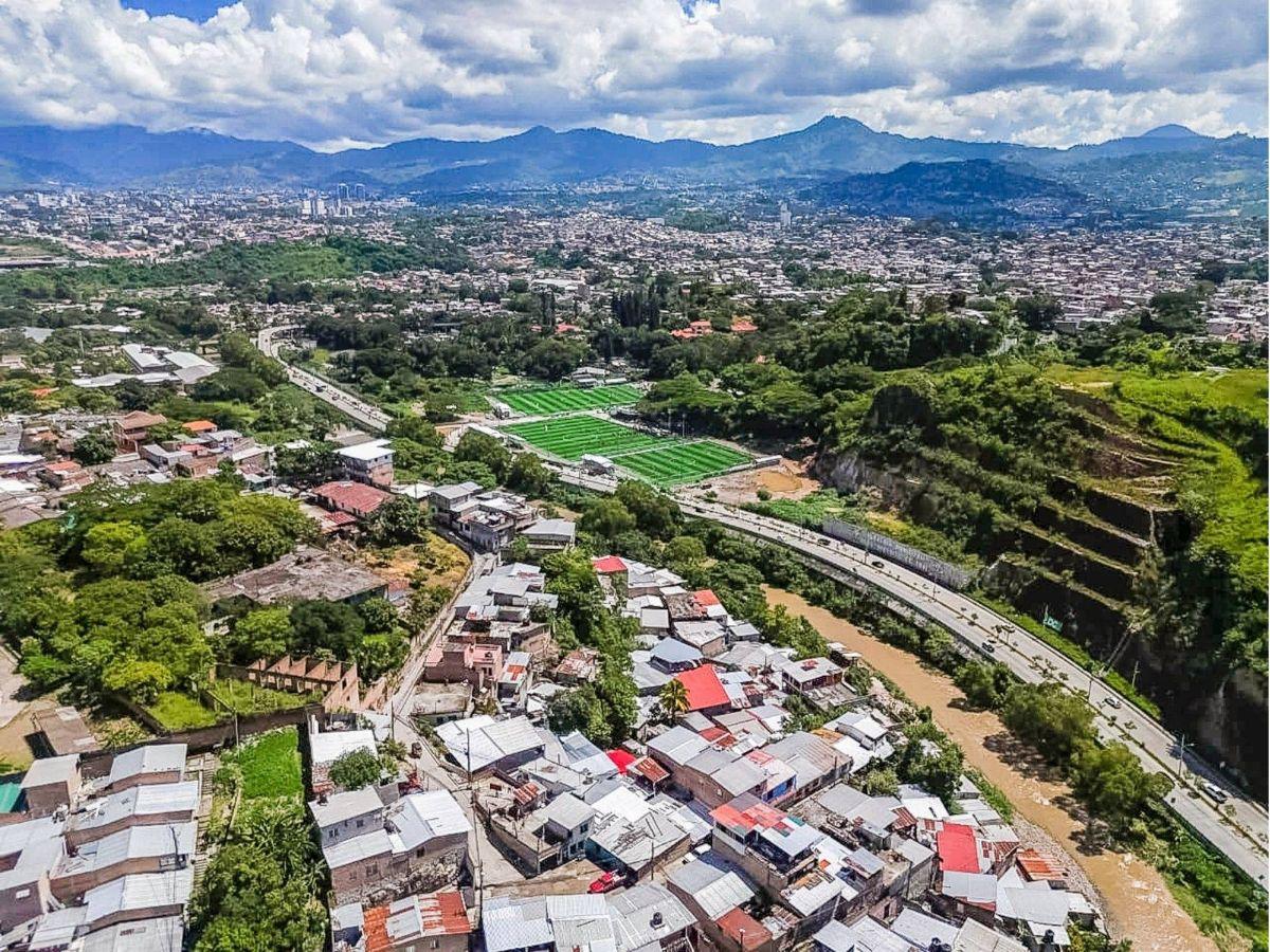 ¡Espectacular! Condepor entrega moderno complejo deportivo en la colonia San José de la Vega, Tegucigalpa