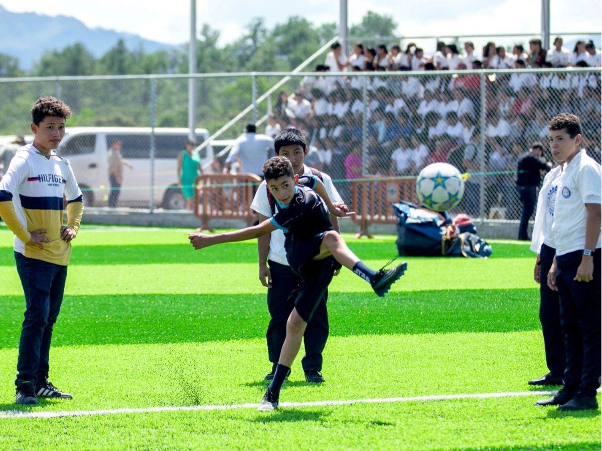 ¡Para 32 mil habitantes! Condepor da el visto bueno para inaugurar moderna cancha en Dulce Nombre de Culmí, Olancho