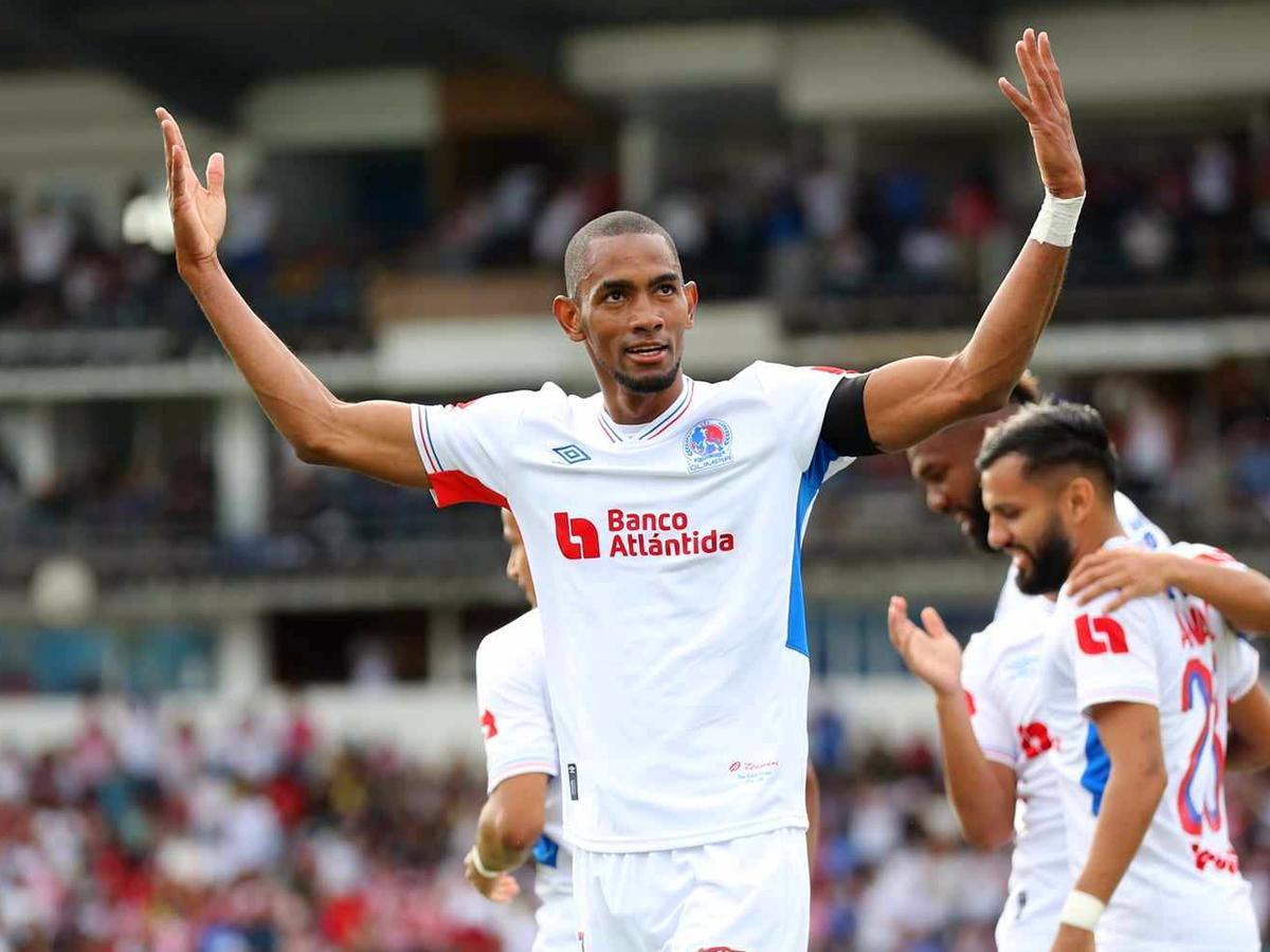 Este es el presente de Honduras que celebró en Jamaica el boleto al Mundial 2014: uno casi juega en Manchester City, escándalos y dos fallecieron