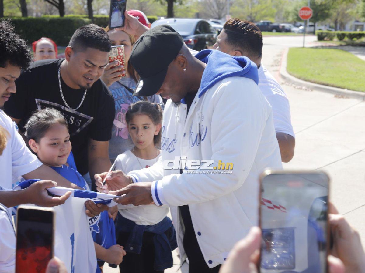 Honduras-Costa Rica en Dallas: autógrafos y locura por los legionarios en el hotel de concentración, ¿qué pasó con David Ruiz?