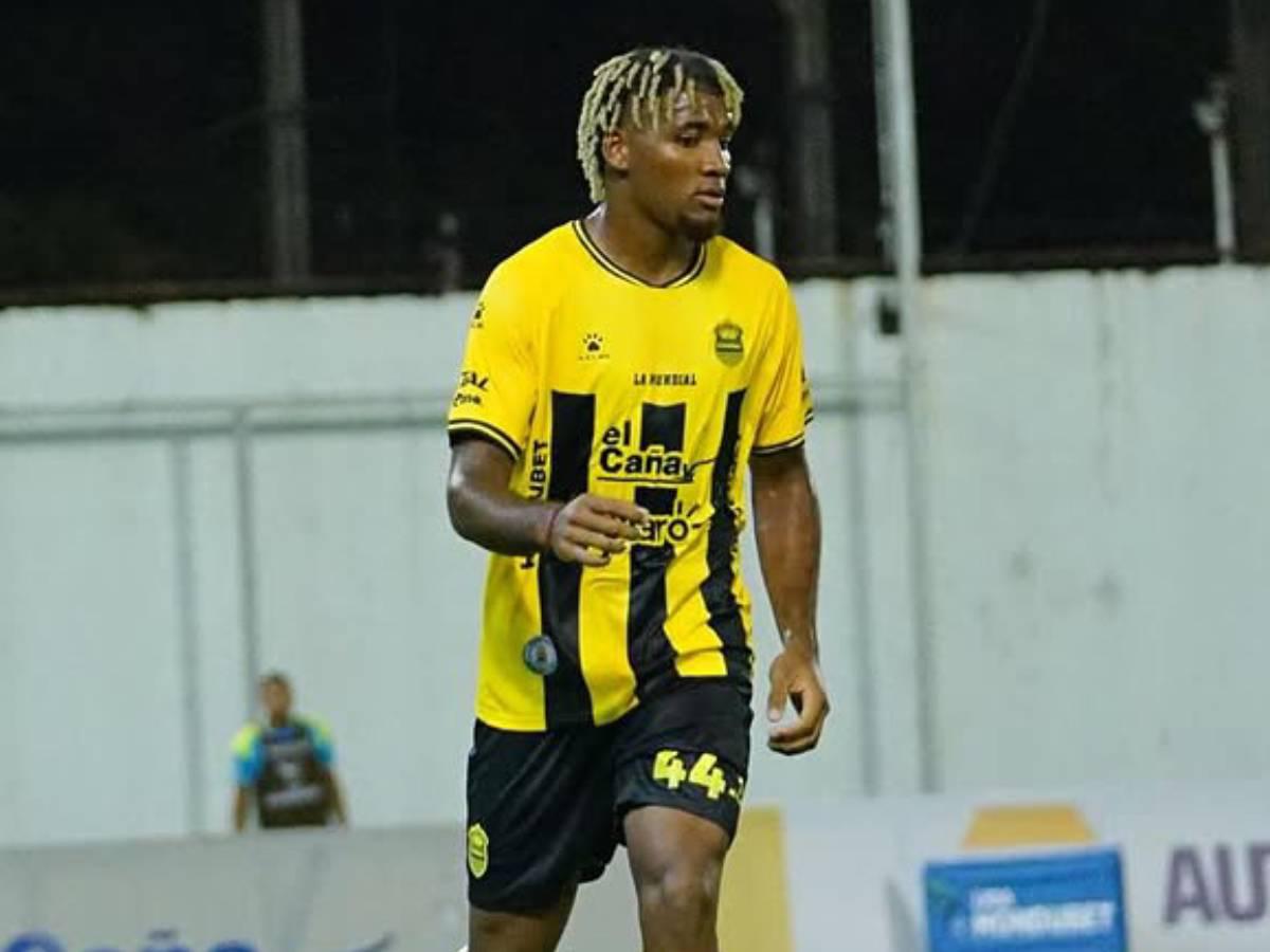Jeaustin Campos tiene un plan: alineación de Real España para derribar al Herediano en su debut en Copa Centroamericana