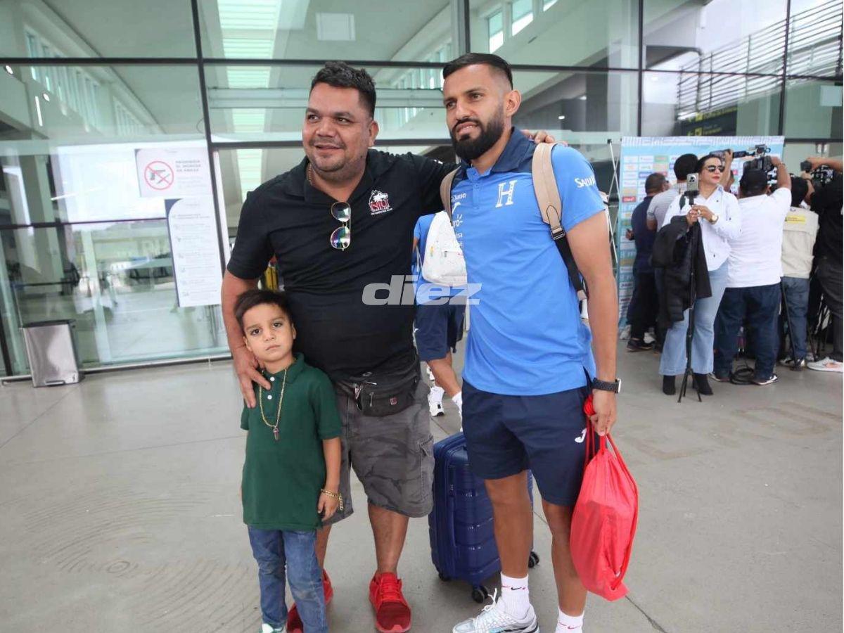 Rostros nuevos: Selección de Honduras voló a Islas Caimán para encarar la tercera jornada de la Eliminatoria Mundialista