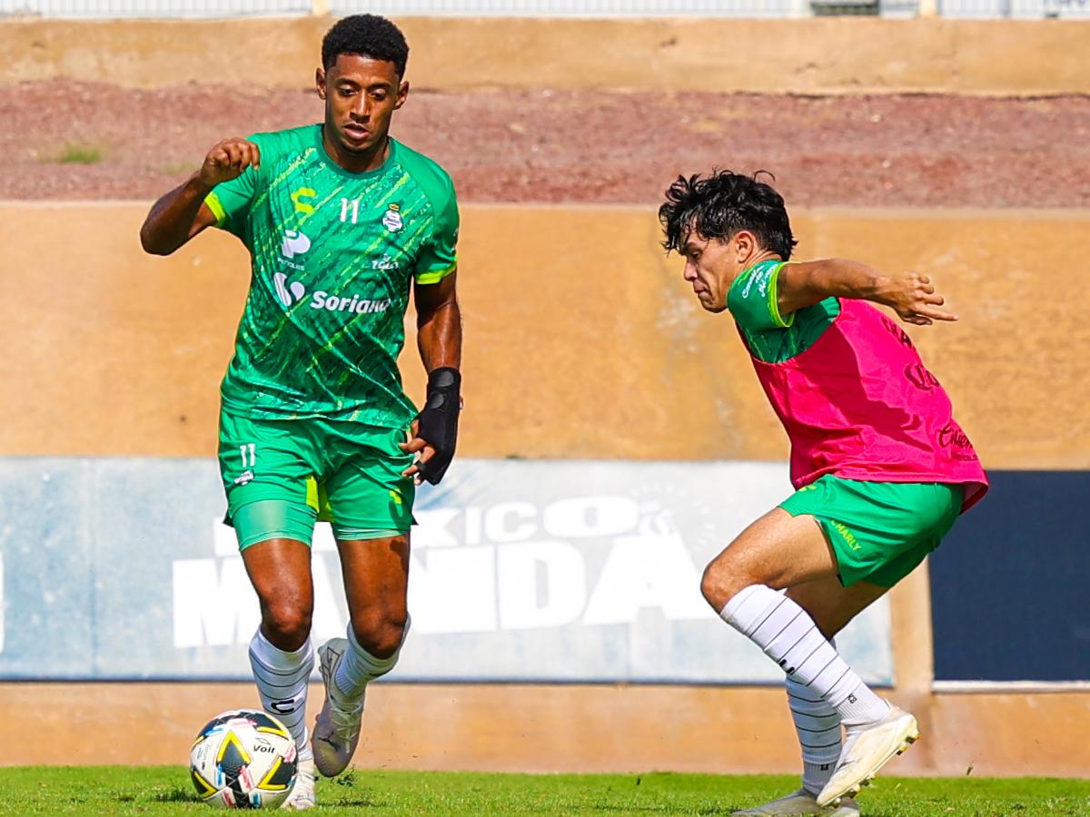 La horrible crisis que afronta el Santos Laguna del hondureño Choco Lozano, ¡un punto de 15 posibles!