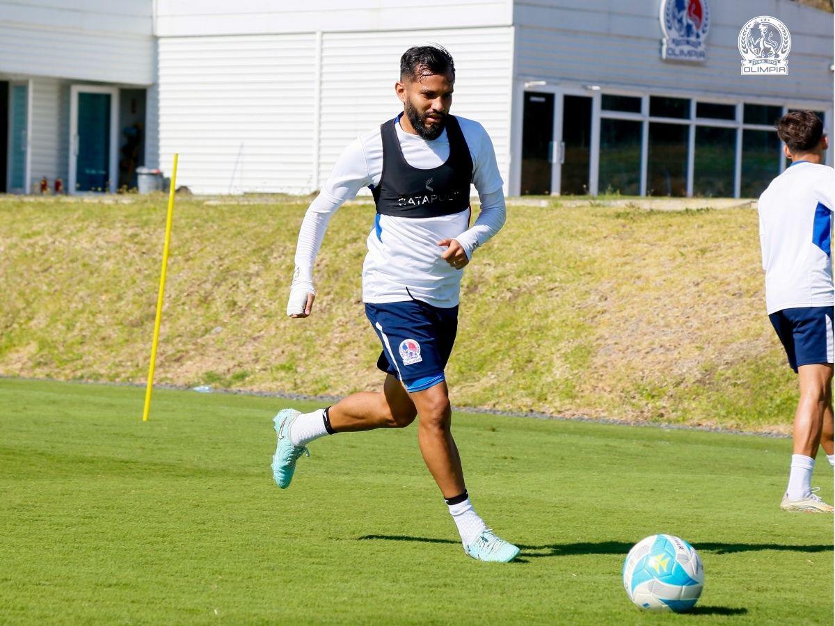 ¡Con dos refuerzos! Así sería el 11 titular de Olimpia ante Marathón en el primer clásico nacional del 2026