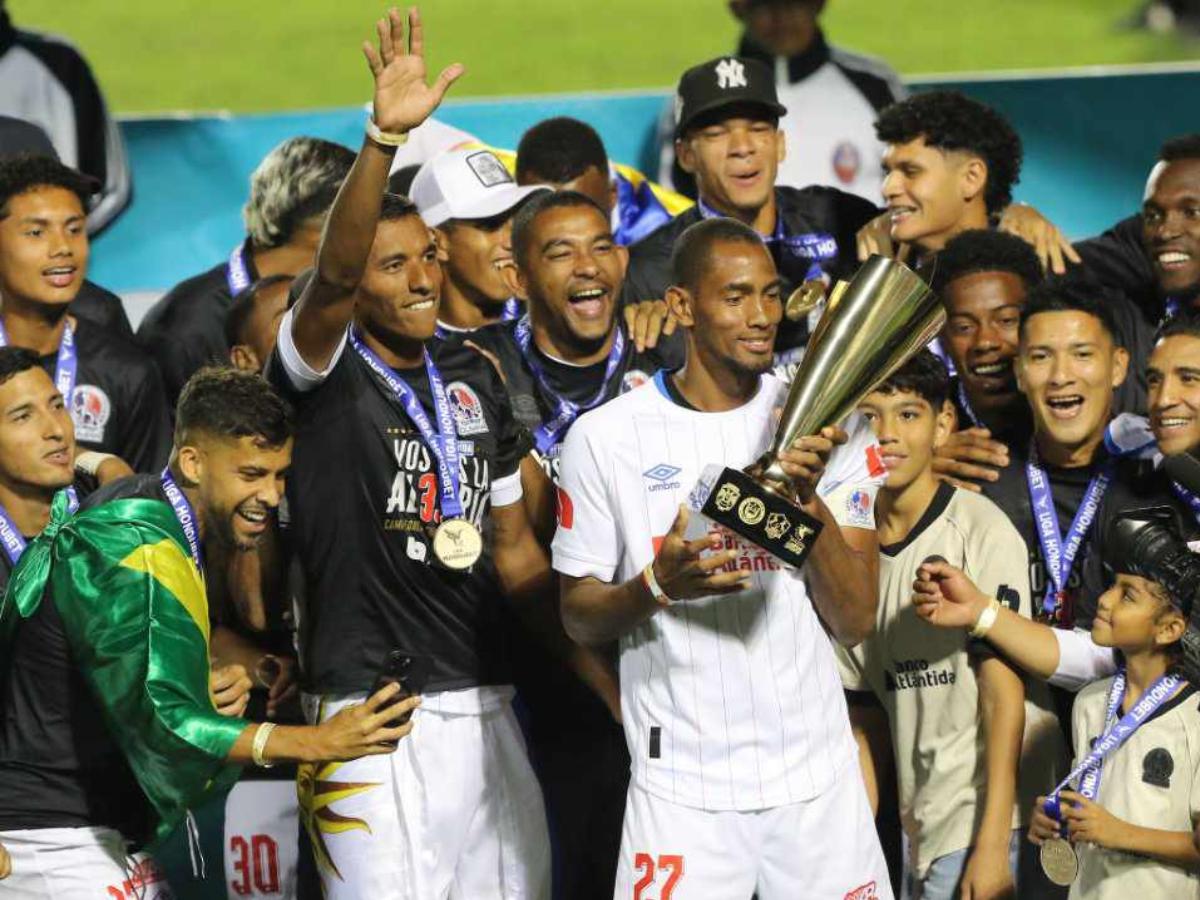 Los futbolistas de Olimpia que se quedan sin contrato y podrían salir: Una leyenda e integrante de los 'cuatro fantásticos'