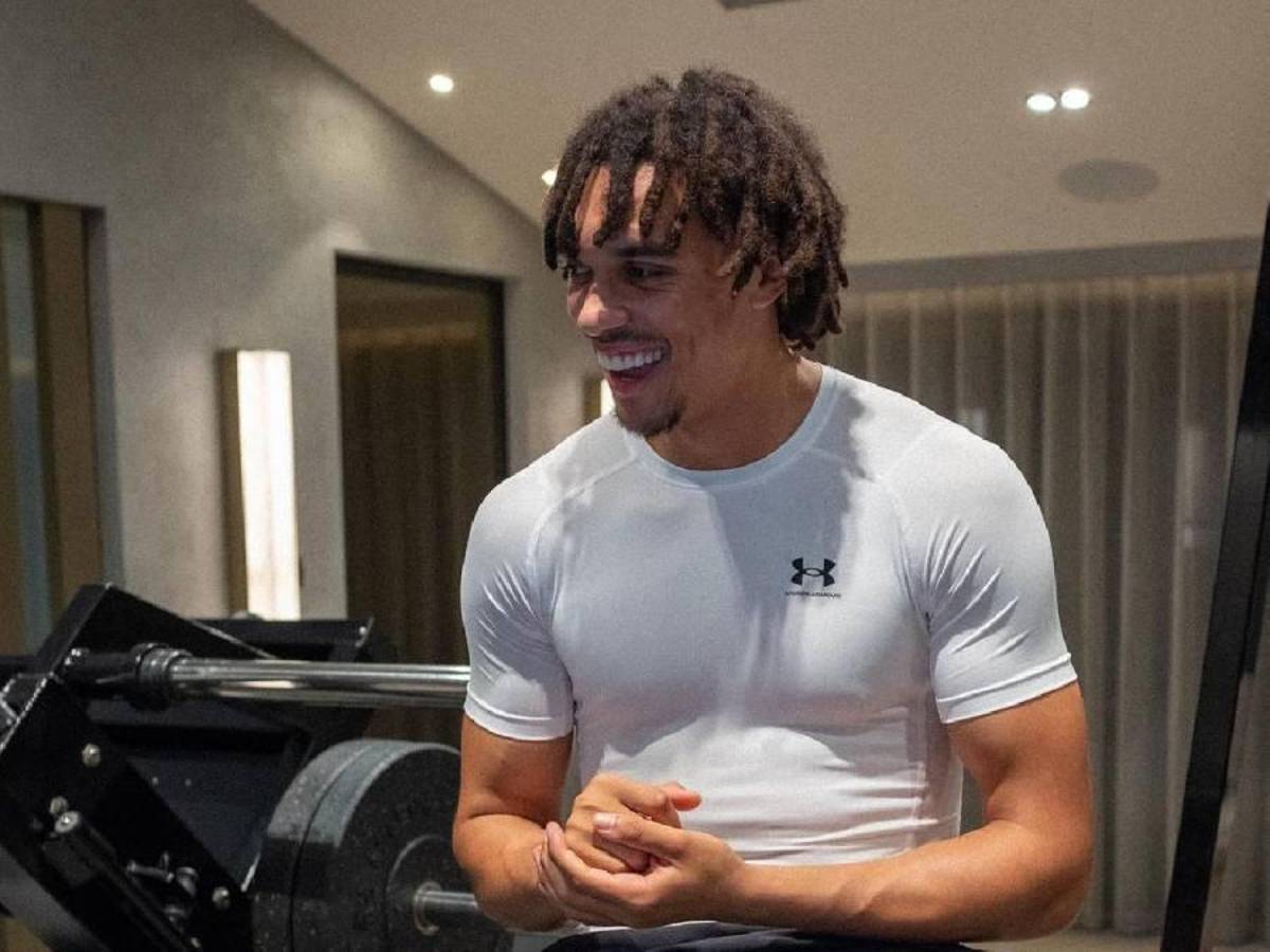 El calvario que vive futbolista del Liverpool por recibir acoso de una mujer: “Envía fotos obscenas”