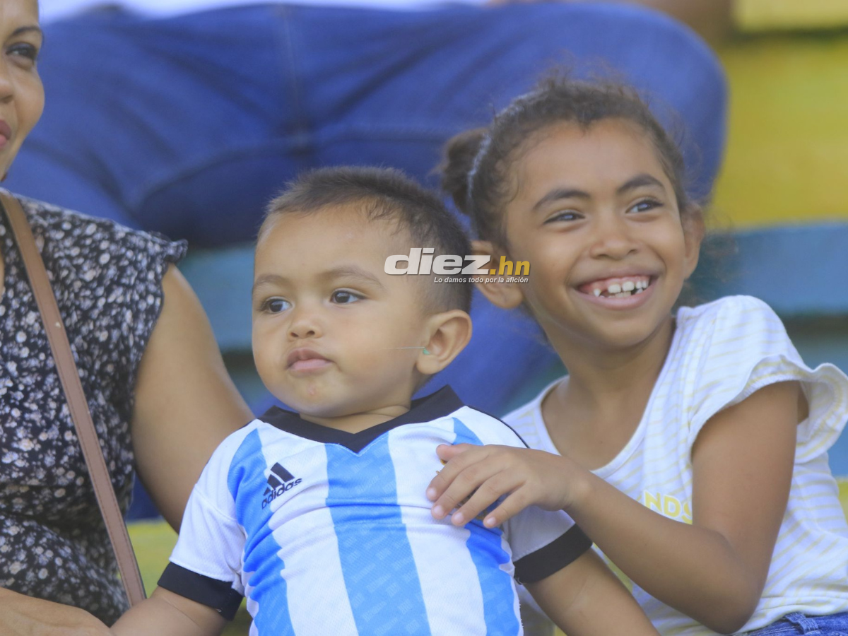 Rostros con “olor” a descenso en Honduras Progreso, bronca de Nazar, hermosas chicas y golazo descomunal de Jairo Róchez