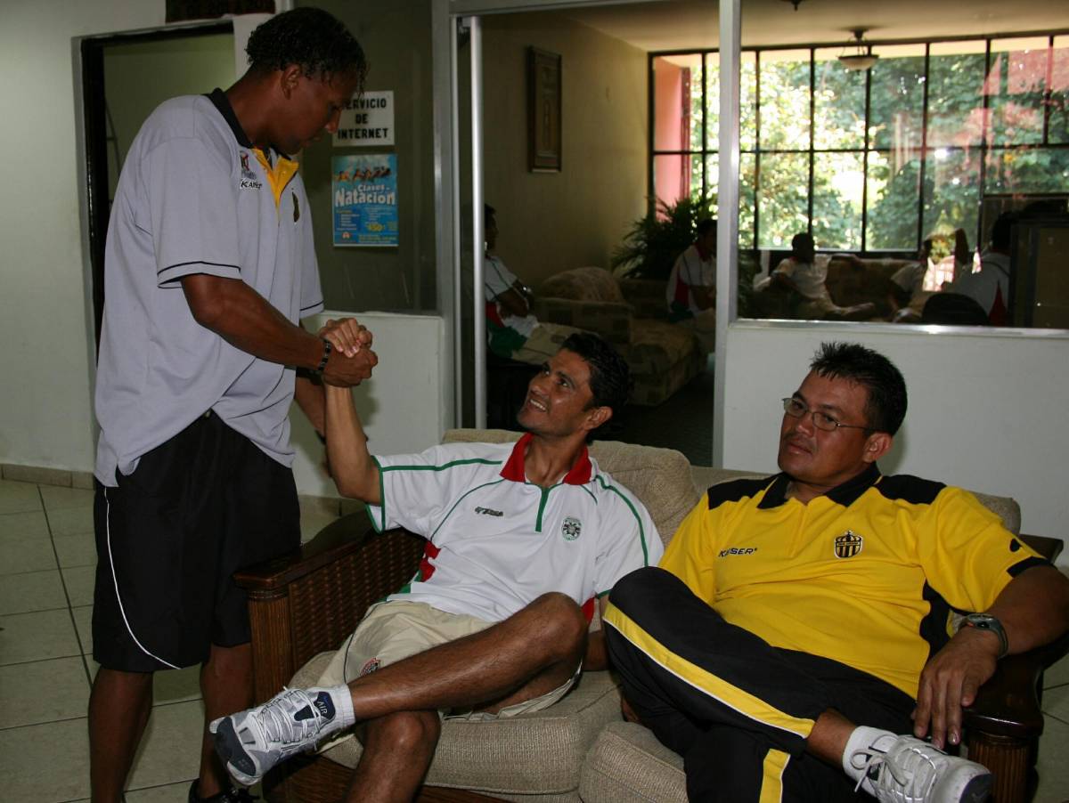 Históricas fotos del clásico sampedrano Real España - Marathón: un DT golpeado, leyendas y nostalgia