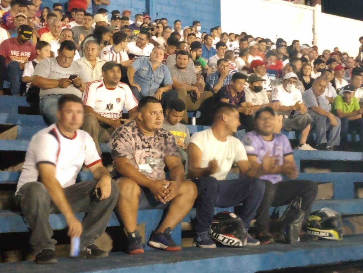 Con belleza incluida: el ambiente que se vivió en el Argelio Sabillón para el Real Juventud-Platense de la Liga de Ascenso