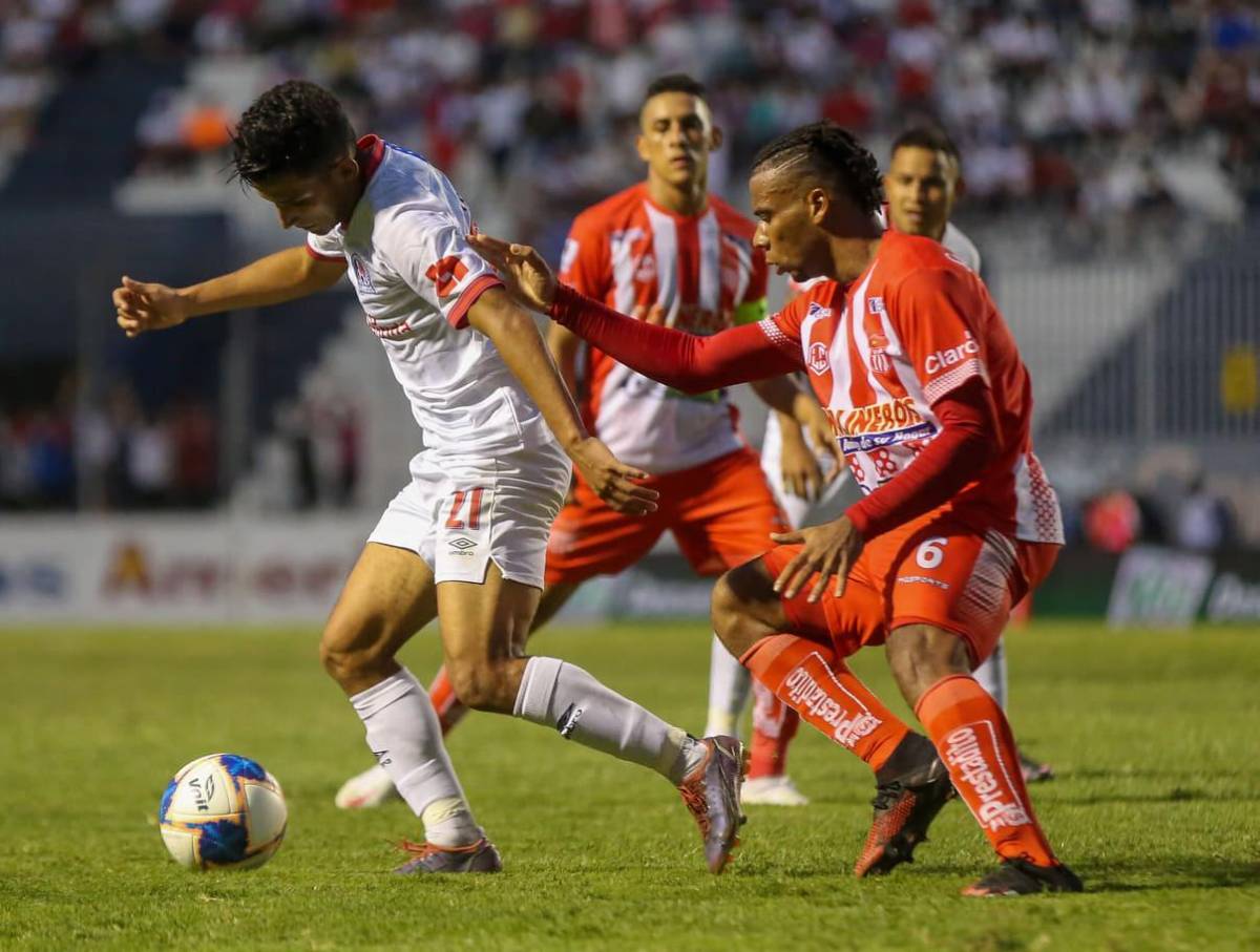 Poderío ofensivo y velocidad: el 11 del Vida para hacer historia ante Olimpia y el sustituto de Sergio Peña