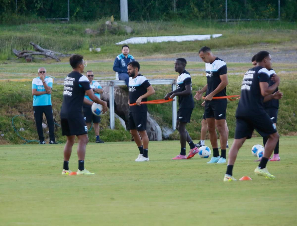 Los jugadores de Honduras y Costa Rica que están apercibidos: una amarilla y se pierden el último partido