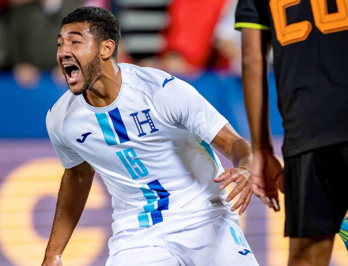 Quién es Darlin Mencía, el joven legionario que tuvo su debut con gol en la Selección de Honduras