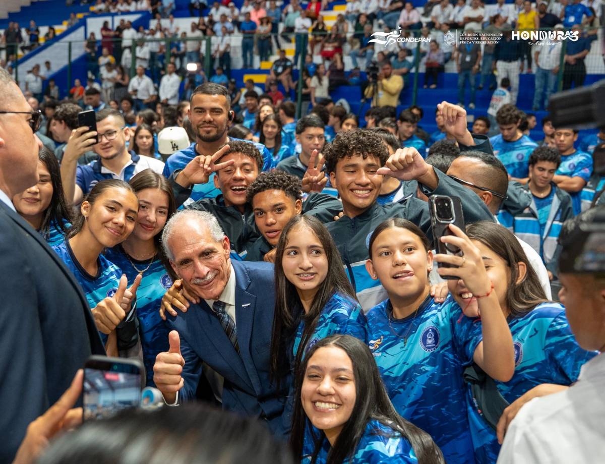 Honduras se prepara: Asfura juramenta a los 589 atletas del CODICADER 2026