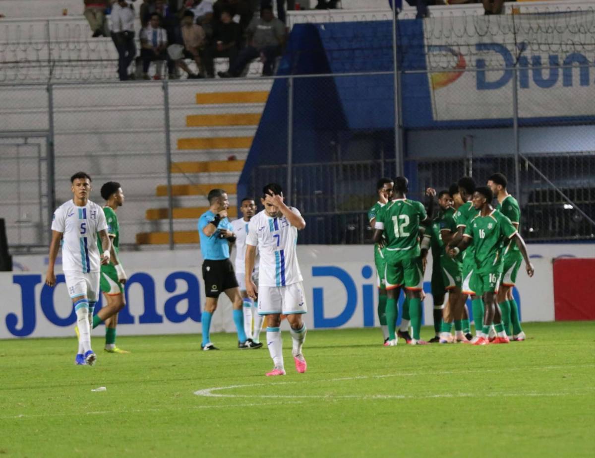 Lágrimas de Dereck, tristeza de Keyrol y leyenda vio a Honduras caer ante Surinam