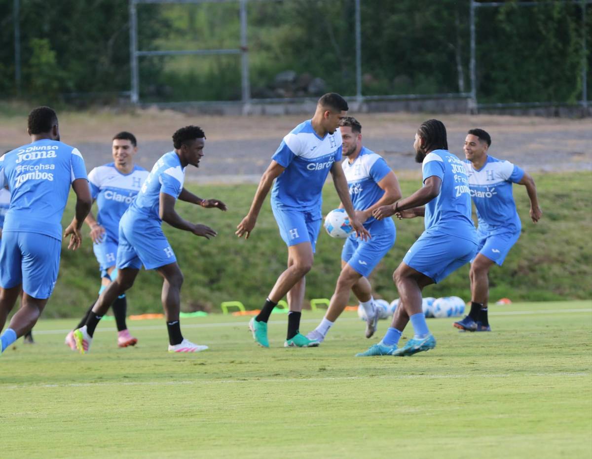 Llegó de sorpresa y otro futbolista se recuperó: Honduras sigue su preparación contra Nicaragua y Costa Rica