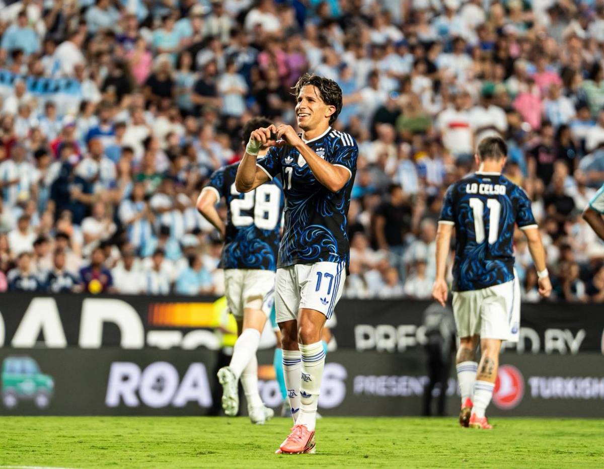 Se llevó la camisa de Rodrigo de Paul, abrazo a Keyrol y el encuentro de Messi