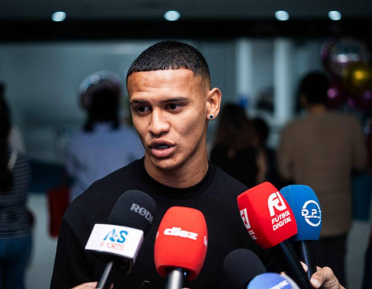 El beso, la sorpresa y la alegría de Kervin Arriaga al llegar a Honduras: la broma que le dejó ir a Joseph Rosales