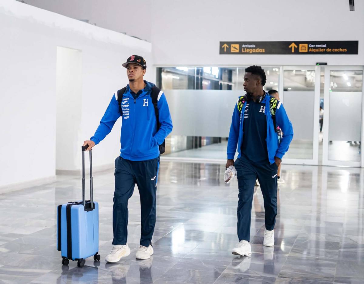 Con rostros felices: así llegaron los futbolistas de Honduras luego del amistoso; José Molina se quedó en España