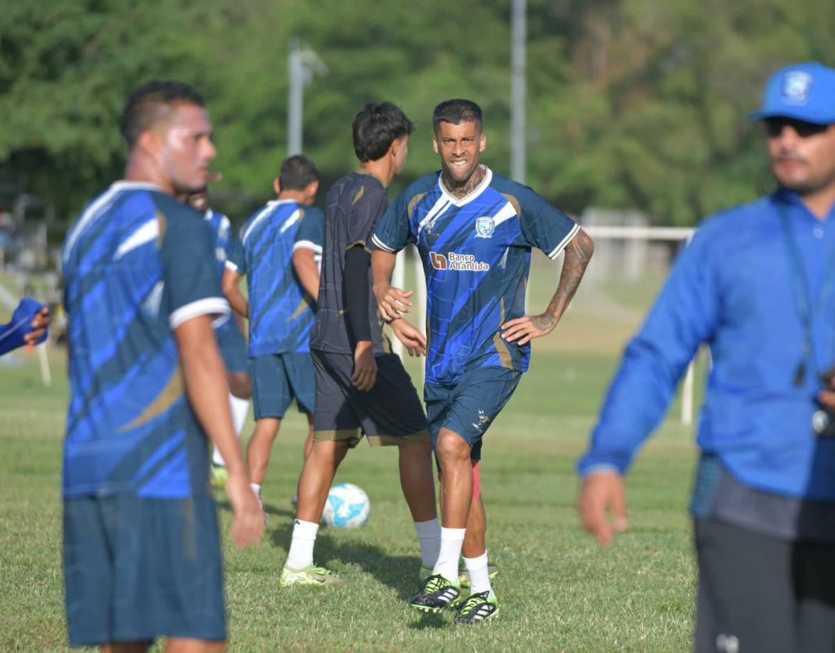Entre alegría y motivación: así se prepara Génesis FC para enfrentar a Platense