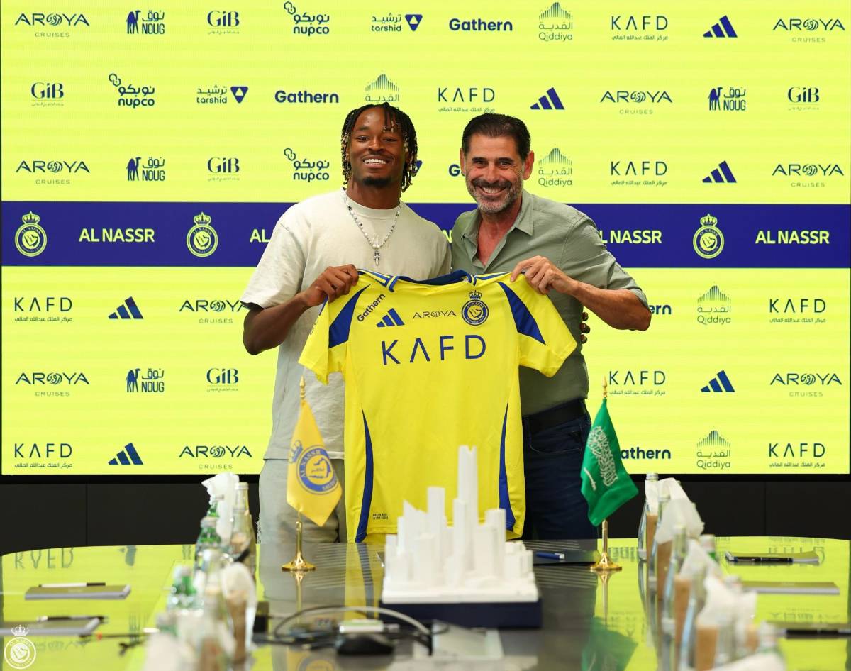 Cristiano Ronaldo tiene nuevos compañeros en Al Nassr; Osimhen jugará en Turquía y PSG anuncia salida