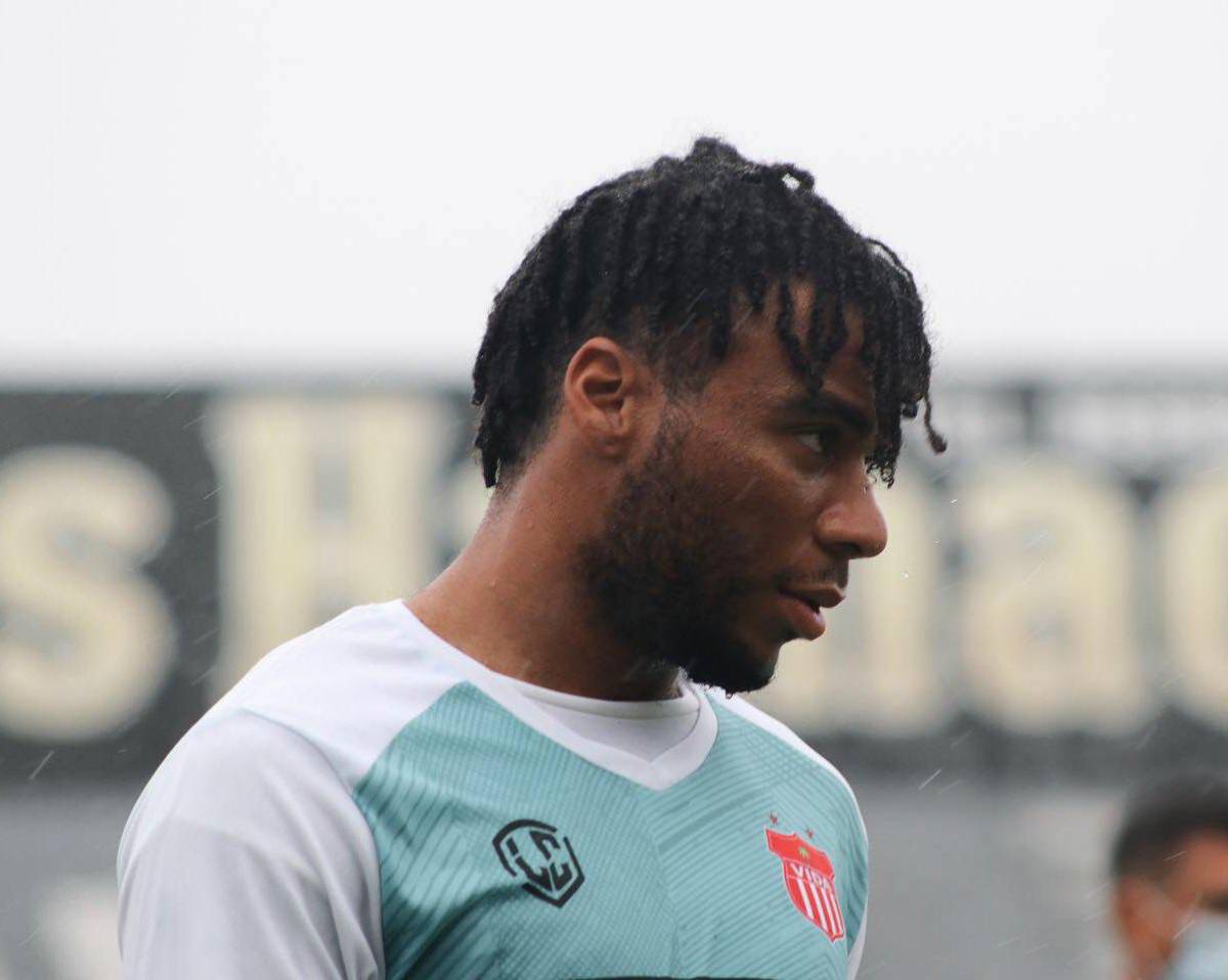 FICHAJES: Dejaría Olimpia por el extranjero, Motagua amarra cuatro altas y los legionarios que cambiarían de equipo