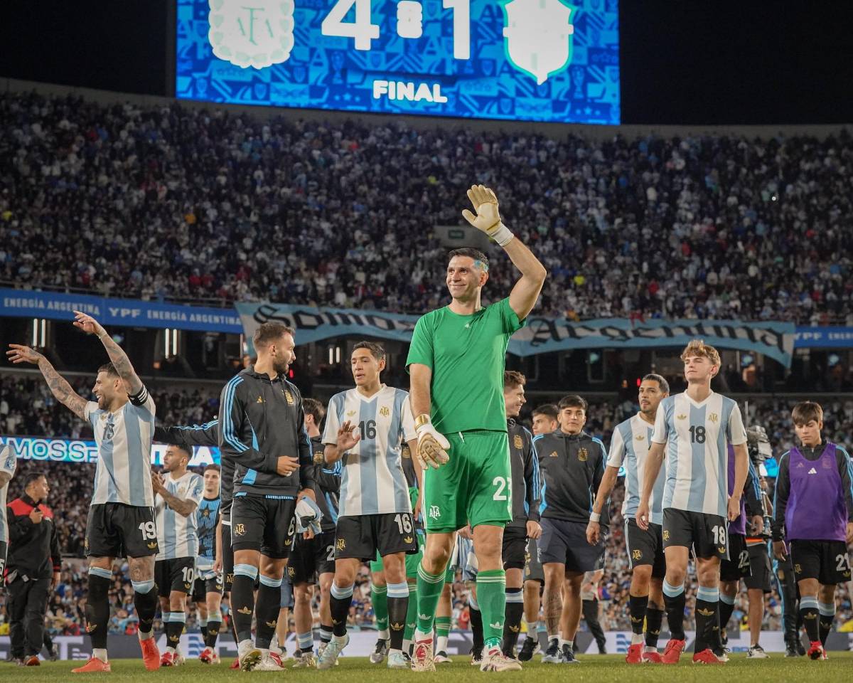 Mundial 2026: Cristiano Ronaldo y Messi tendrían su último baile; las 48 selecciones que clasificarían, según la IA