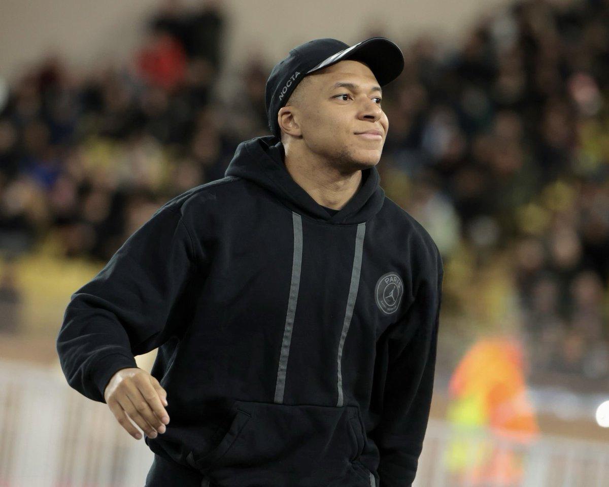 PSG: Luis Enrique quitó a Mbappé en el descanso, la reacción del francés y el mensaje que detonó todo