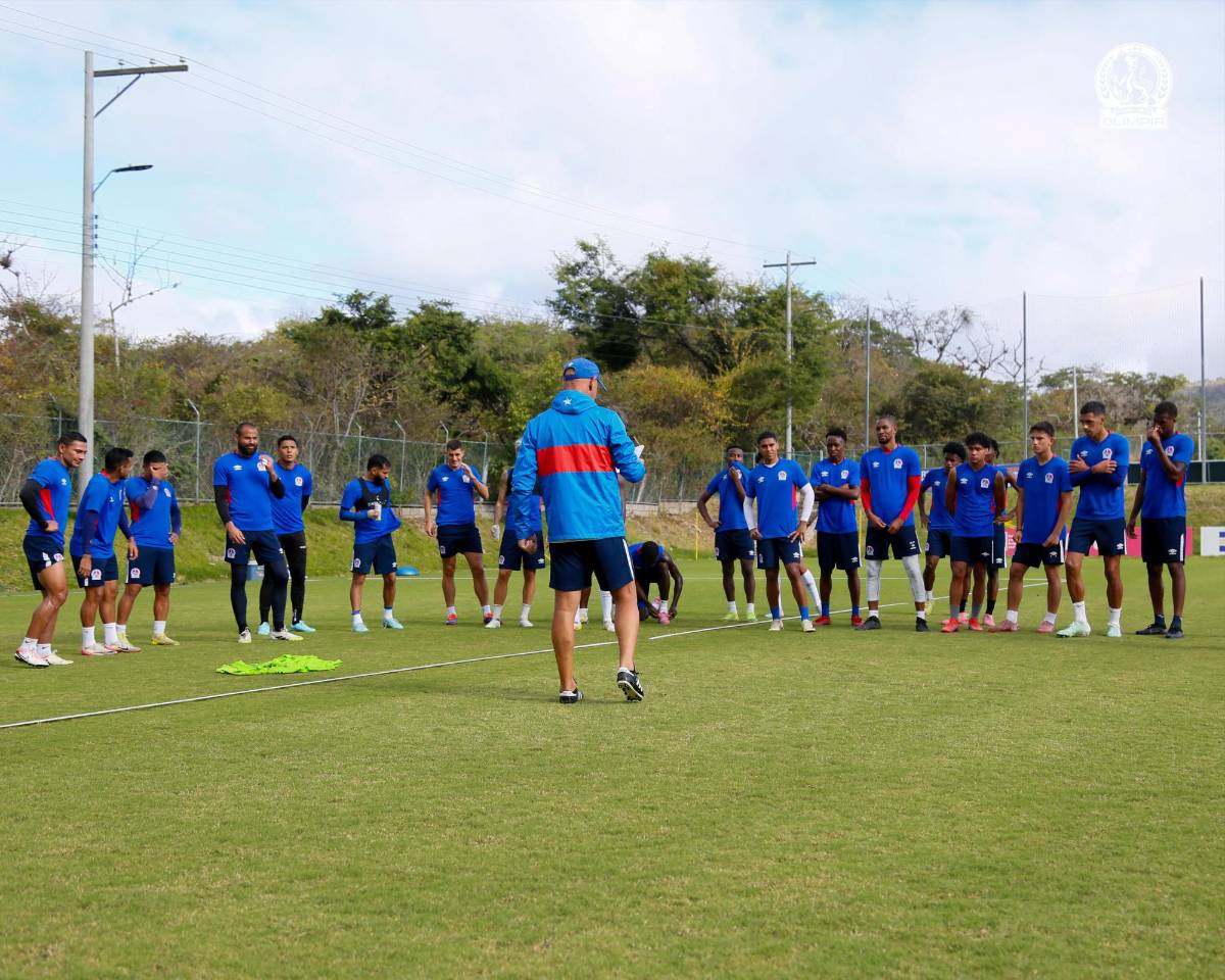Alerta en Olimpia: futbolista sufre dura fractura y otro un desgarro que podría perderse el duelo ante el América