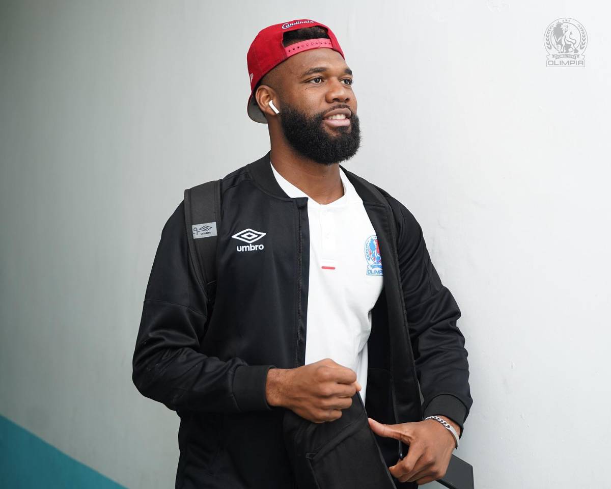 Pedro Troglio vuelve a Argentina y esta es la alineación histórica que dirigió al frente del Olimpia