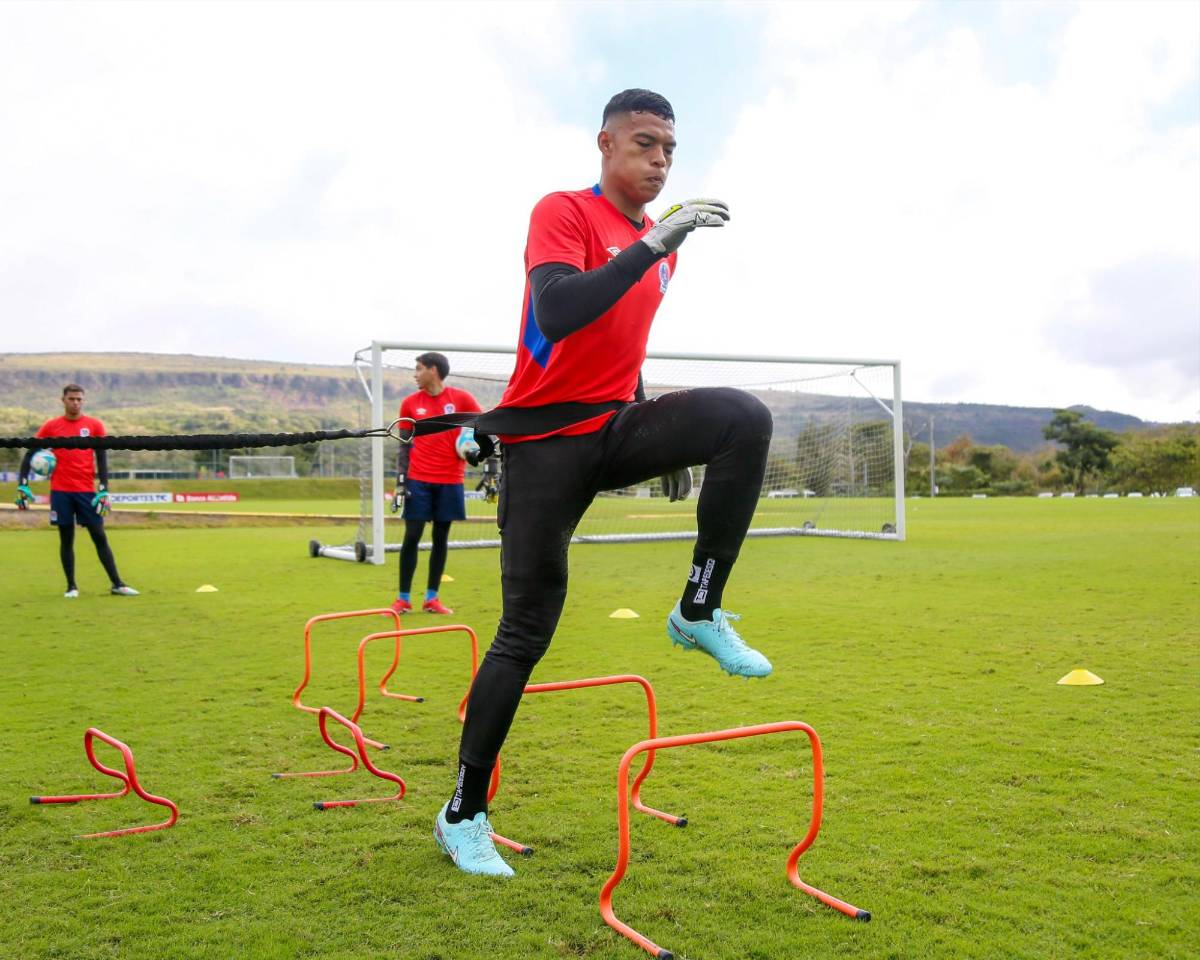 ¡Tres bajas! Olimpia y la alineación titular que prepara en el debut pensando en el Tri