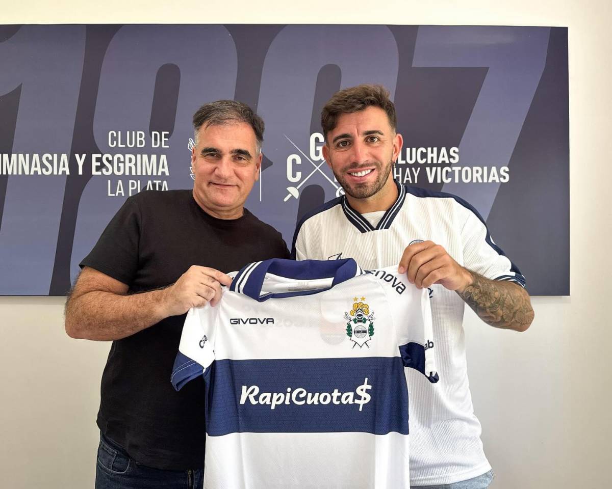 FICHAJES: Olimpia prepara más bajas, Alajuelense contraataca, Kervin Arriaga enloquece a club y Bryan Moya es disputado