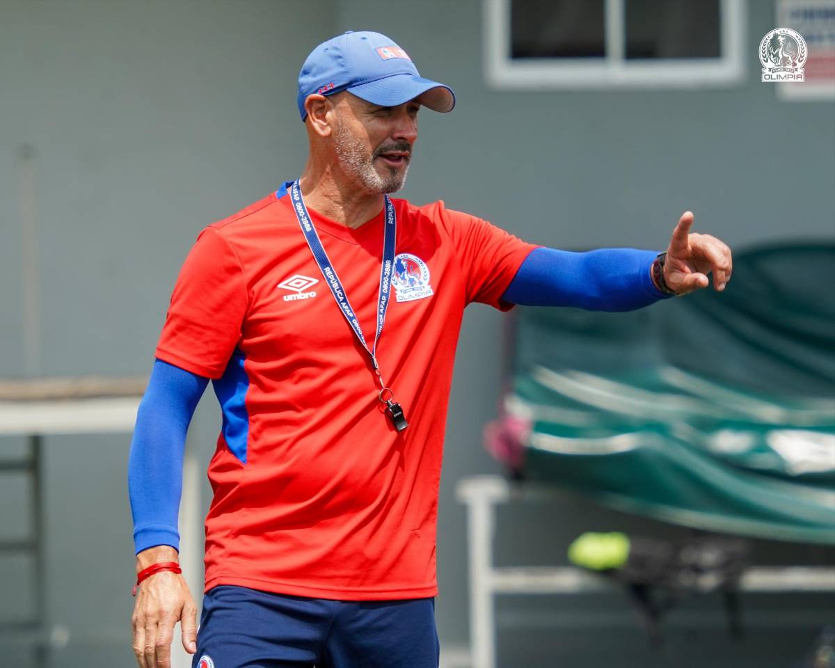 Olimpia quiere el título y así sería el 11 que utilizaría Eduardo Espinel para enfrentar a Marathón en la final de ida