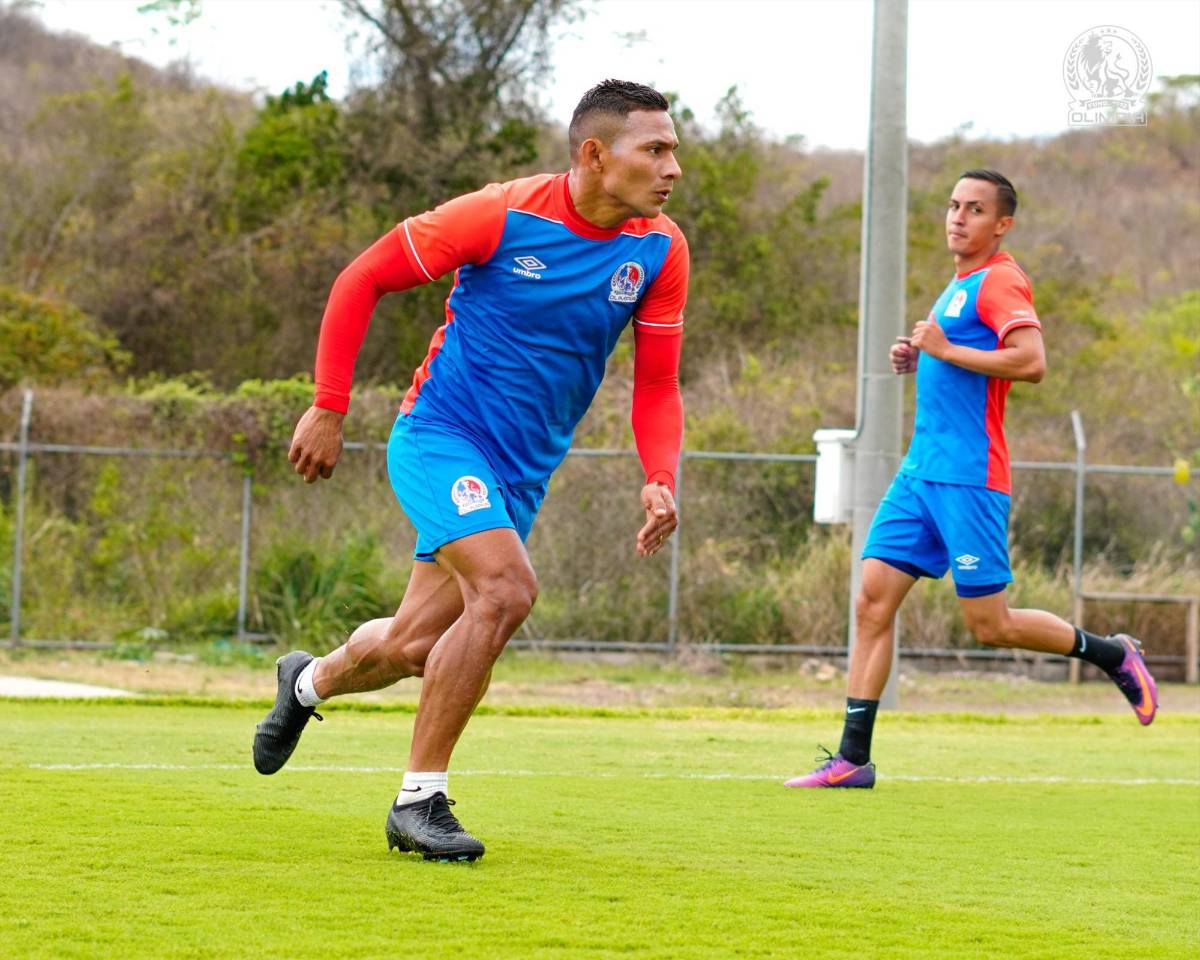 No probaron ir al extranjero: 20 grandes futbolistas hondureños que solamente jugaron en Liga Nacional