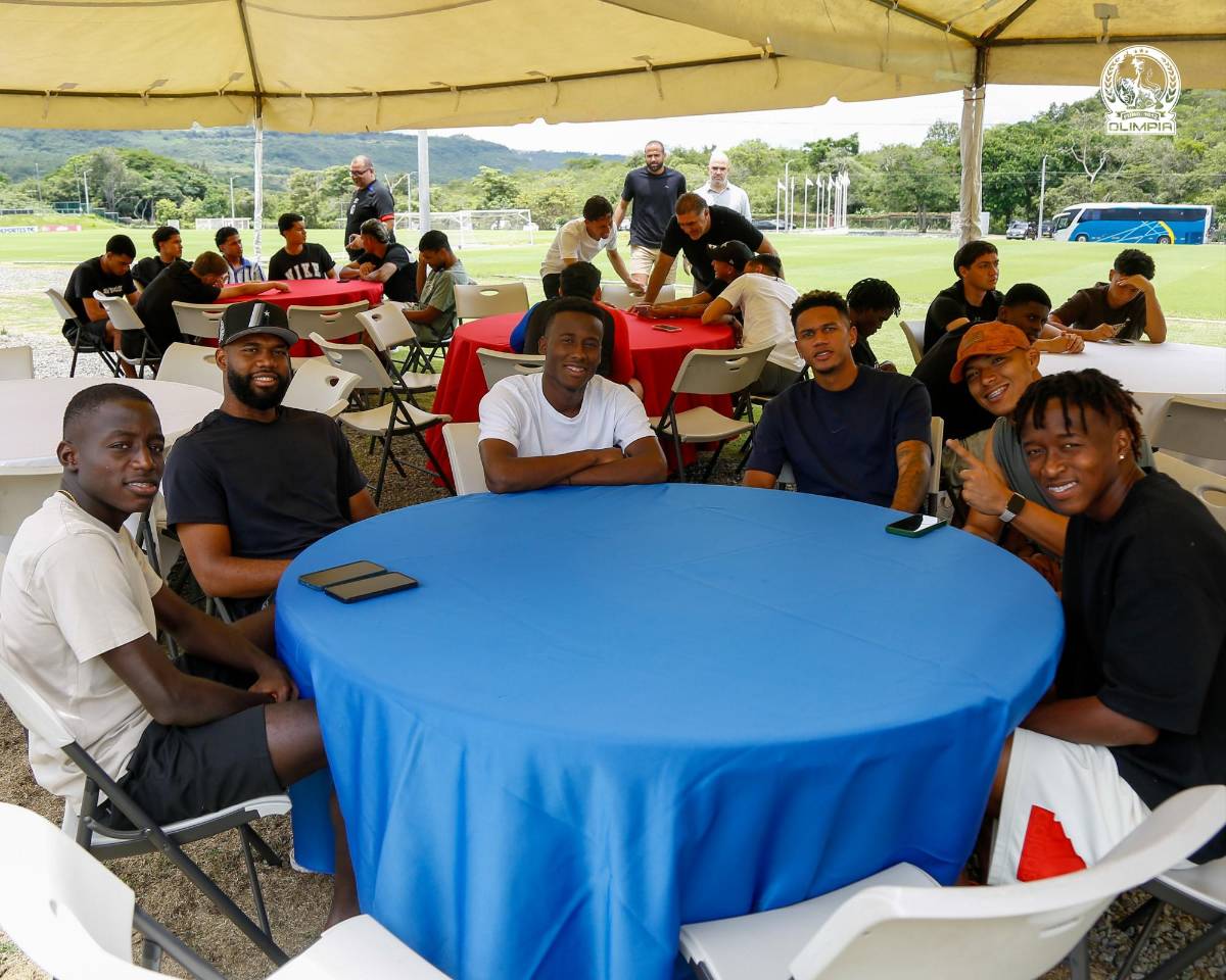 Olimpia suma nuevo refuerzo y celebra el título de la Supercopa con tremendo asado
