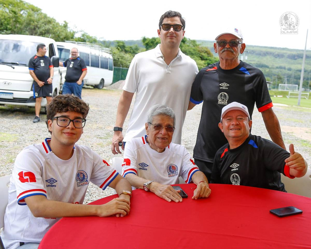 Olimpia suma nuevo refuerzo y celebra el título de la Supercopa con tremendo asado
