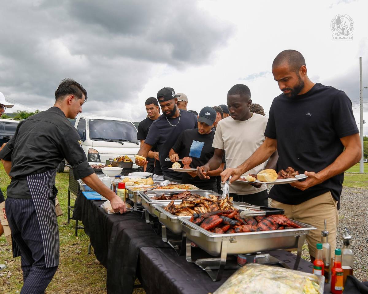 Olimpia suma nuevo refuerzo y celebra el título de la Supercopa con tremendo asado