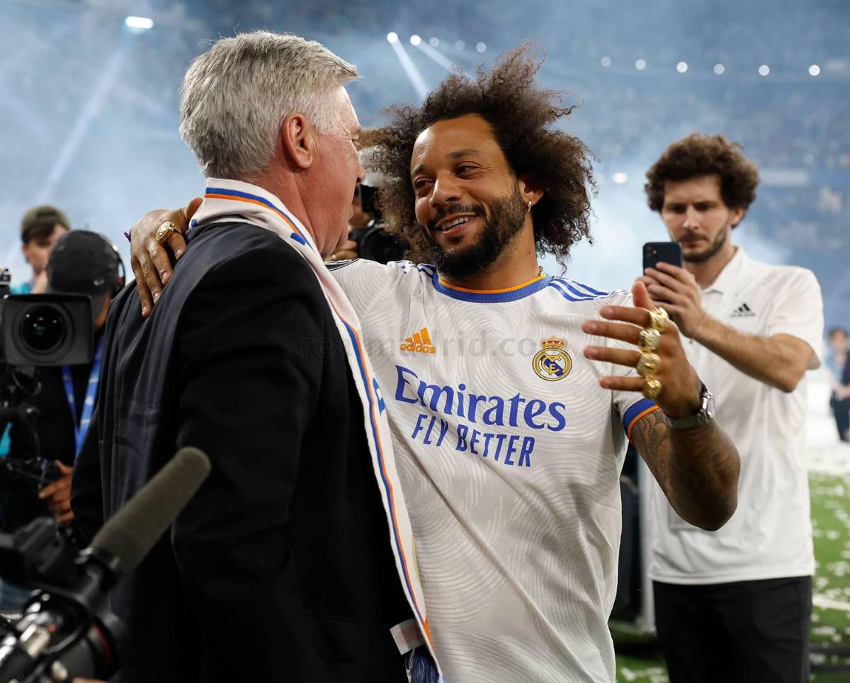 Las otras imágenes del festejo del Real Madrid: Homenaje brutal a Marcelo e Isco y la sorpresa que se llevó Bale
