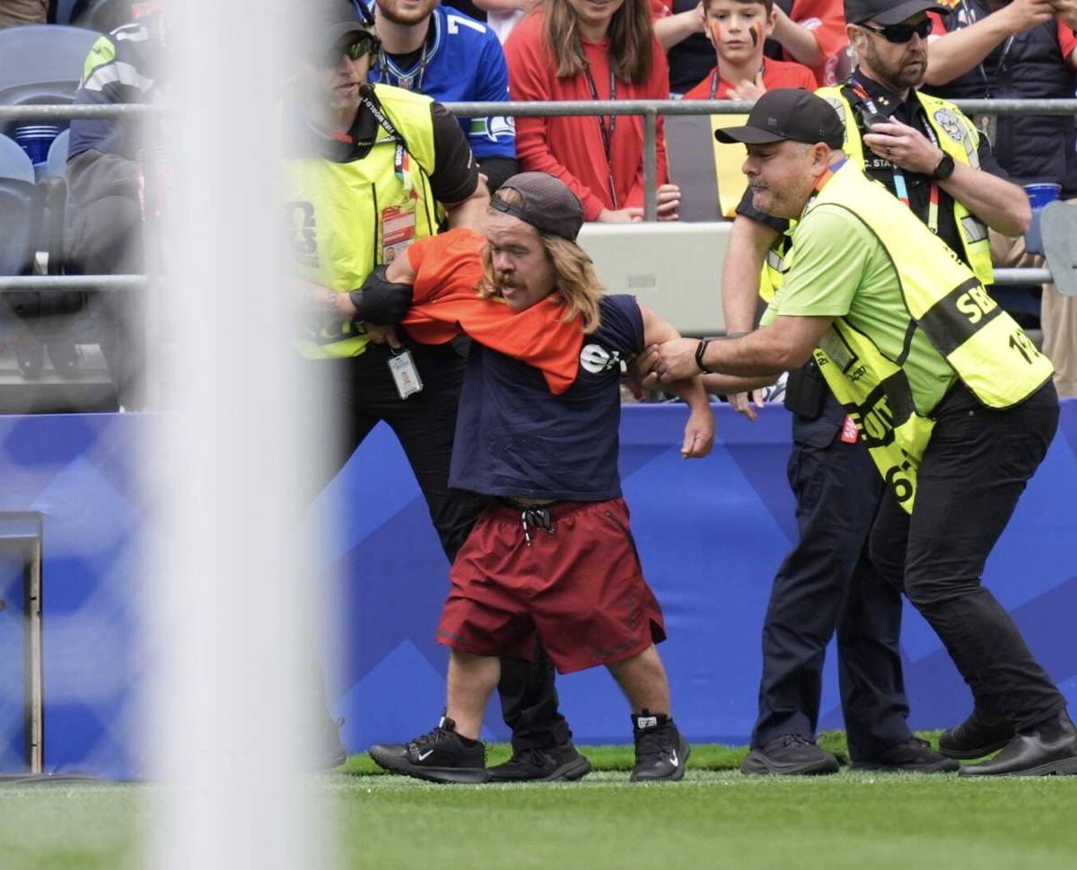 Las polémicas que señalan a Saíd Martínez en la histórica remontada de Bélgica ante Senegal