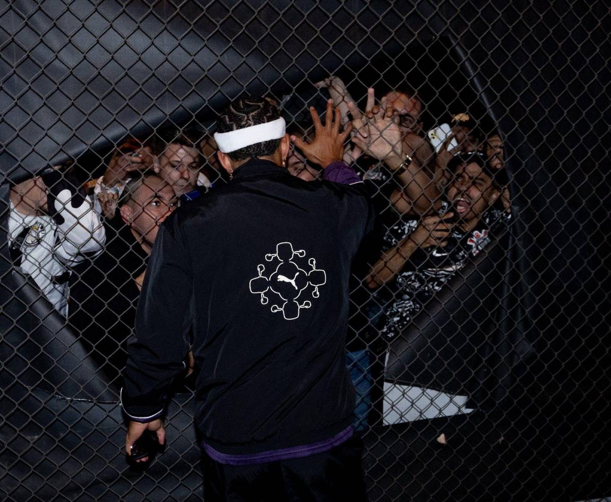 Llegó en helicóptero, su dorsal y locura de los hinchas: Así fue la presentación de Memphis Depay con el Corinthians de Brasil