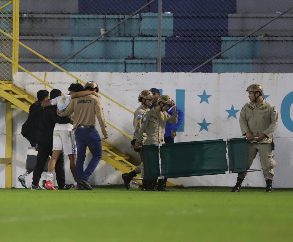 El hijo de David Suazo se lesionó, aficionados se quedaron hasta medianoche para ver a la sub-17 de Honduras; Rueda, presente