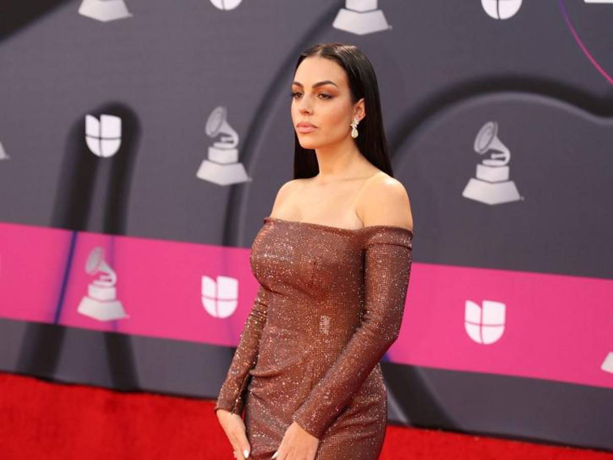 Georgina Rodríguez incendió Las Vegas: así lució la novia de Cristiano en los Latin Grammy 2022 y su incidente antes de la premiación