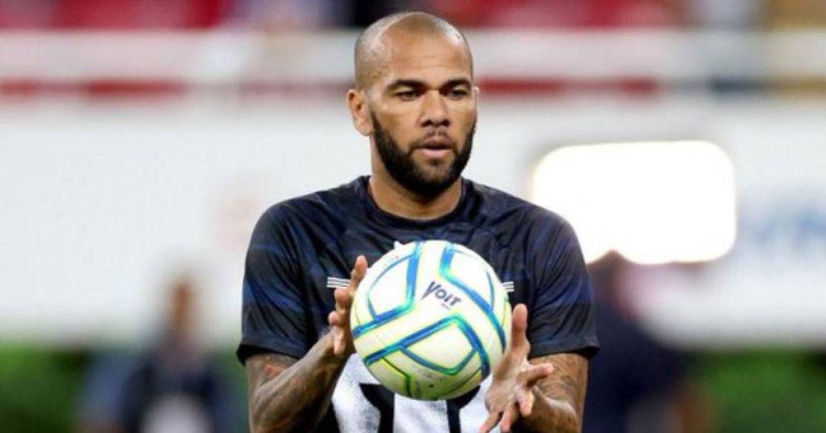 How many goals did he score?  Dani Alves sets up a tournament in prison and the reaction it causes to the other inmates