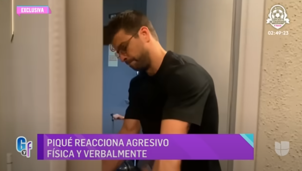 Video: la furiosa reacción de Piqué contra un paparazzi que lo siguió en todo el camino; le quiebra el celular y lo insulta