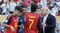 El seleccionador de España Luis de la Fuente (d) da indicaciones este domingo, en la final del Mundial de la FIFA 2026 entre España y Argentina en el estadio MetLife en East Rutherford (NJ, EE.UU.)