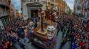 Los desfiles procesionales de Badajoz, con una tradición centenaria, exhiben monumentos y obras de arte que desfilan por las hermosas calles y plazas del barrio antiguo.