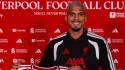 Tras no entrar en los planes de Hansi Flick, Ronald Araújo decidió buscar minutos en Inglaterra con el Liverpool.